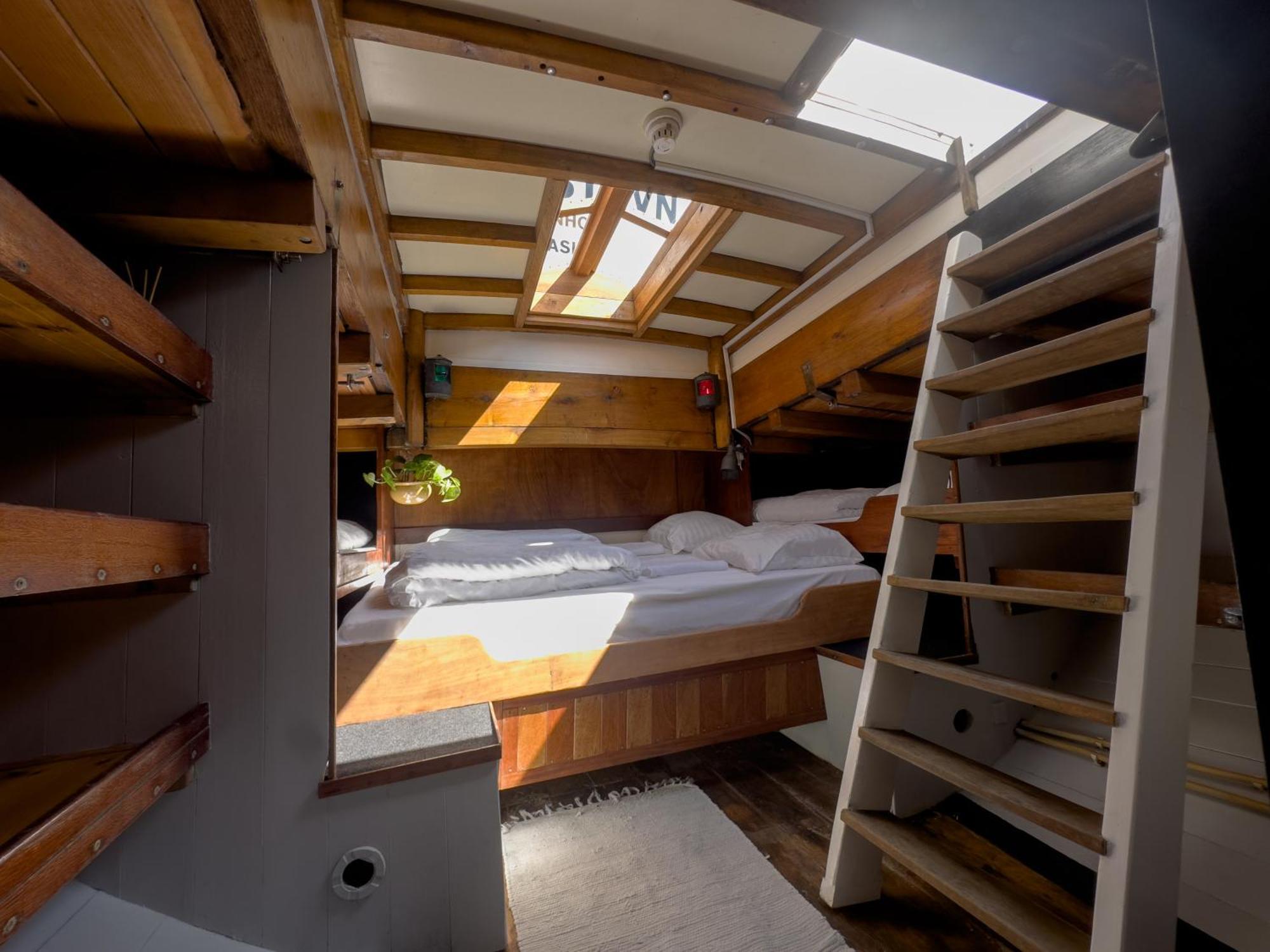 Varra Water - Unique Boat Accomodation - Bornholm - Fjaelstavn Neksø Esterno foto